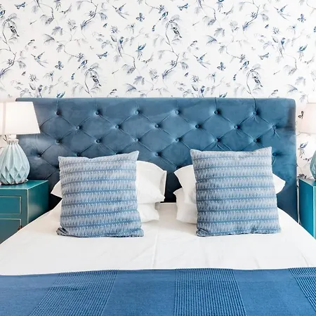 Private Apartment In Lisbon *