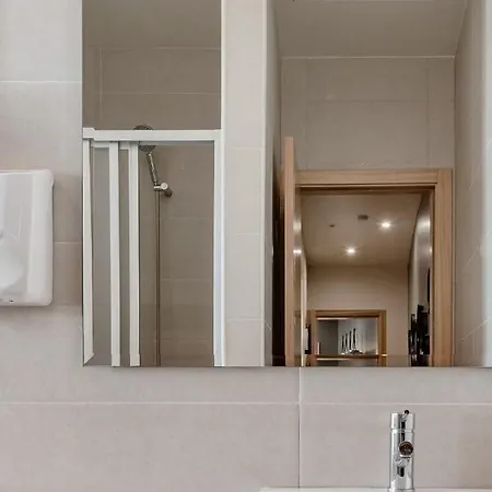 Private Apartment In Lisbon